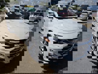 Used 2023 Chevrolet Malibu LT image 1