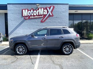 Used 2019 Jeep Cherokee Latitude Plus w/ Cold Weather Group image 1