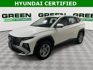 Certified 2025 Hyundai Tucson SE image 1