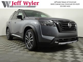 New 2025 Nissan Pathfinder Platinum image 1