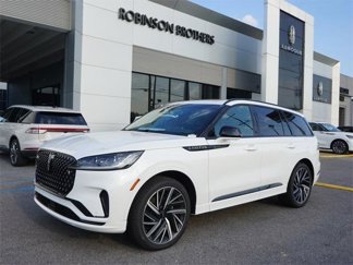 New 2025 Lincoln Aviator Black Label w/ Jet Appearance Package image 1