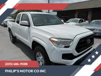 Used 2017 Toyota Tacoma SR image 1