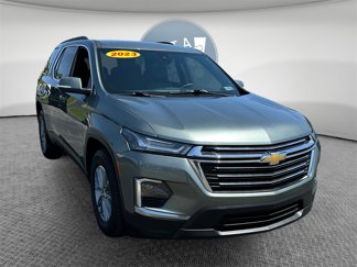 Certified 2023 Chevrolet Traverse LT image 1