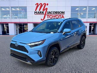 Used 2023 Toyota RAV4 SE image 1