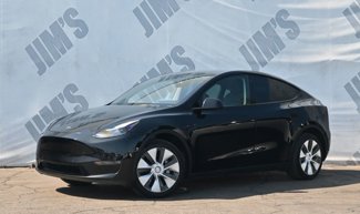 Used 2022 Tesla Model Y Long Range image 1