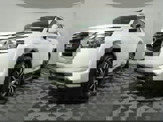 New 2025 Nissan Pathfinder Platinum image 1