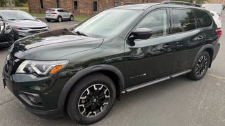 Used 2019 Nissan Pathfinder SL image 1