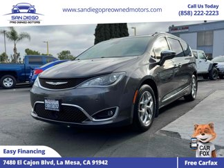 Used 2017 Chrysler Pacifica Limited w/ UConnect Theater Package image 1