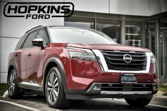 Used 2022 Nissan Pathfinder Platinum w/ Cargo Package image 1