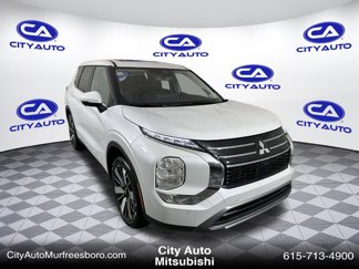 New 2025 Mitsubishi Outlander SE image 1