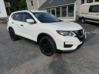 Used 2017 Nissan Rogue S image 1