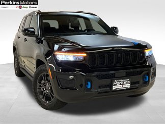 New 2025 Jeep Grand Cherokee Trailhawk w/ Advanced Protech Group II image 1
