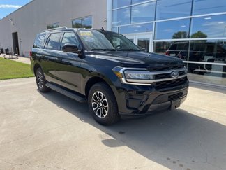 Used 2024 Ford Expedition XLT image 1