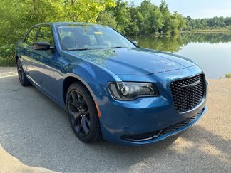 Used 2023 Chrysler 300 Touring w/ Sport Appearance Package image 1