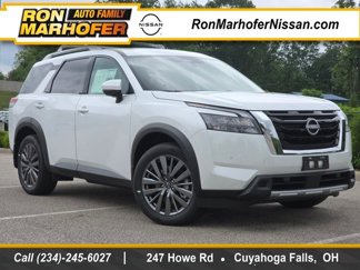 New 2025 Nissan Pathfinder SL w/ SL Premium Package image 1