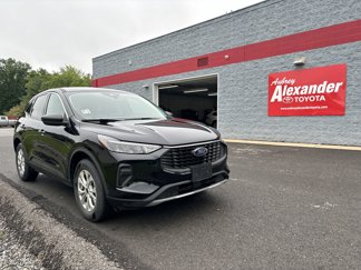 Used 2024 Ford Escape Active image 1