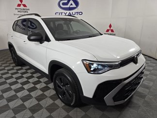 Used 2025 Volkswagen Taos S image 1