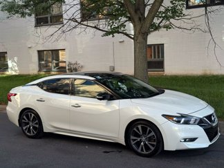 Used 2017 Nissan Maxima Platinum image 1