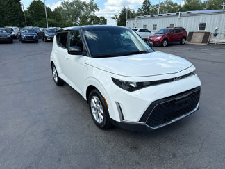 Used 2024 Kia Soul S image 1
