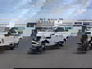 New 2025 Ford F350 4x4 Crew Cab DRW Super Duty image 1