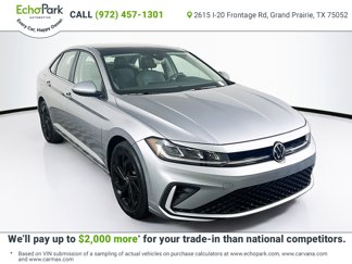Used 2025 Volkswagen Jetta SE image 1