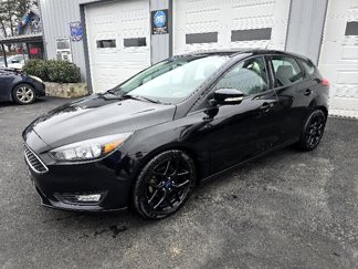 Used 2016 Ford Focus SE w/ Equipment Group 201A image 1