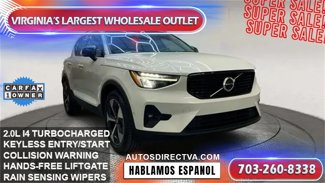 Used 2023 Volvo XC40 B4 Ultimate image 1