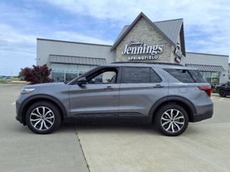 Used 2023 Ford Explorer ST image 1
