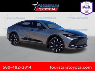 New 2025 Toyota Crown Platinum image 1