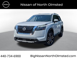 New 2025 Nissan Pathfinder Platinum image 1
