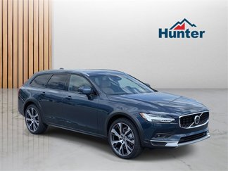 New 2025 Volvo V90 B6 Cross Country Ultra w/ Protection Package Premier image 1