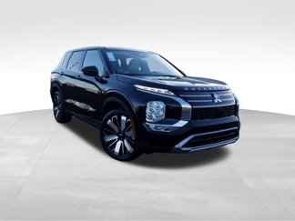 New 2025 Mitsubishi Outlander SE image 1