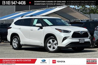 Used 2024 Toyota Highlander LE image 1
