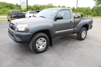 Used 2014 Toyota Tacoma 4x4 Regular Cab image 1