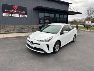 Used 2019 Toyota Prius image 1