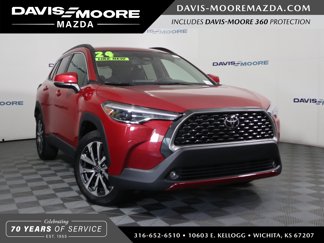 Used 2024 Toyota Corolla Cross XLE image 1