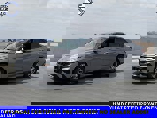 Used 2024 Hyundai Elantra SE image 1