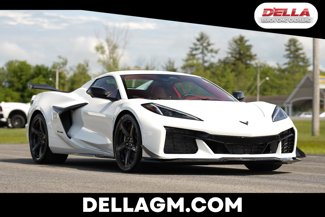 Used 2025 Chevrolet Corvette Z06 w/ Z07 Performance Package image 1