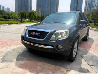 Used 2011 GMC Acadia SLE image 1