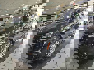 Used 2024 Chrysler Pacifica Touring-L image 1