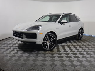 New 2025 Porsche Cayenne E-Hybrid image 1