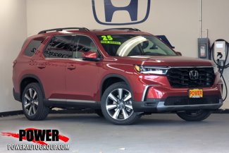 New 2025 Honda Pilot Touring image 1