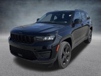New 2025 Jeep Grand Cherokee Laredo image 1
