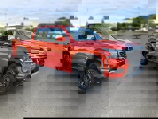 New 2025 Nissan Frontier PRO-4X w/ Pro Convenience Package image 1