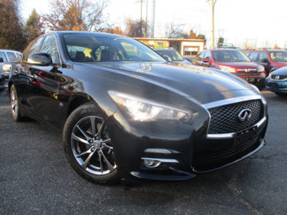 Used 2017 INFINITI Q50 Signature Edition w/ All Weather Package (L93) image 1