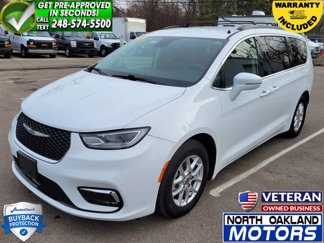 Used 2022 Chrysler Pacifica Touring-L image 1