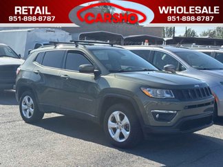 Used 2018 Jeep Compass Latitude image 1