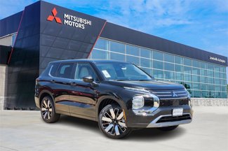 New 2025 Mitsubishi Outlander SE image 1