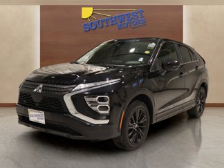 Used 2024 Mitsubishi Eclipse Cross LE image 1