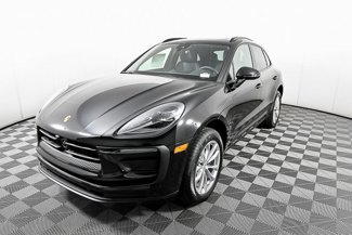 Used 2025 Porsche Macan image 1